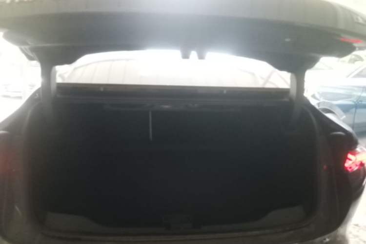 Used Buick L7 2025 Model Aivia Trunk