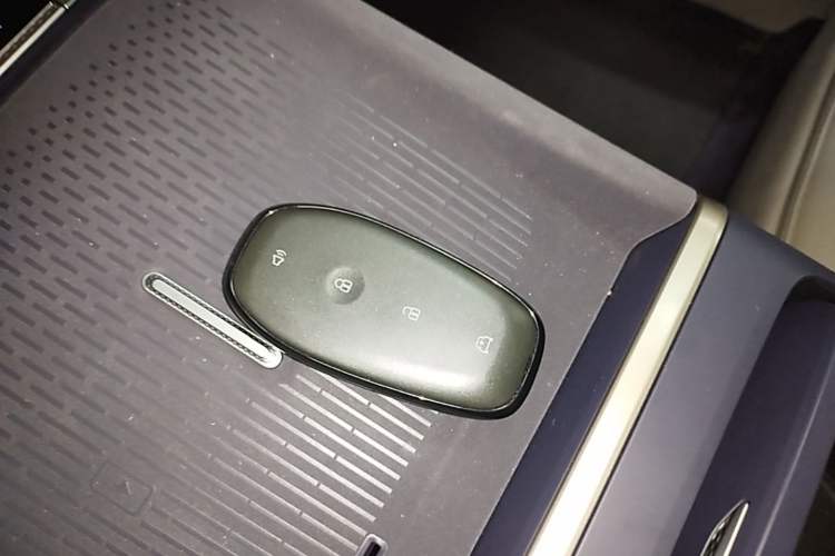Used Buick L7 2025 Model Aivia Vehicle Key
