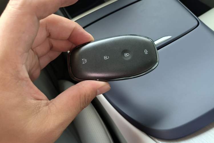 Used Buick L7 2025 Model Aivia Vehicle Key