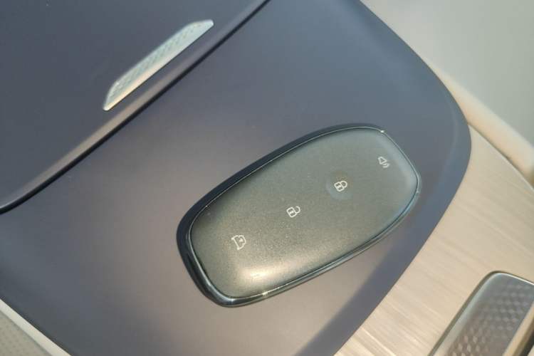 Used Buick L7 2025 Model Aivia Vehicle Key