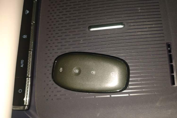 Used Buick L7 2025 Model Aivia Vehicle Key