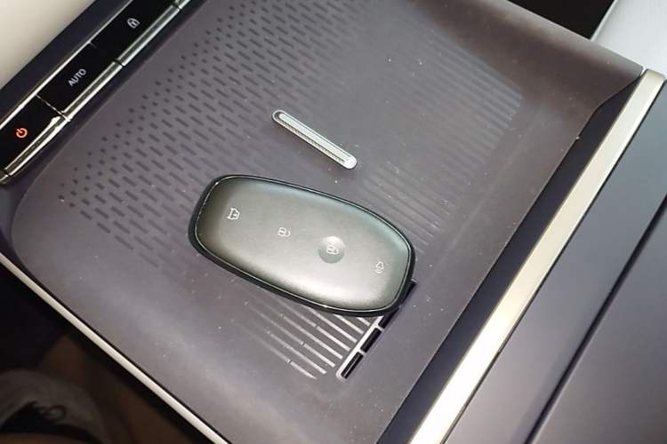Used Buick L7 2025 Model Aivia Vehicle Key