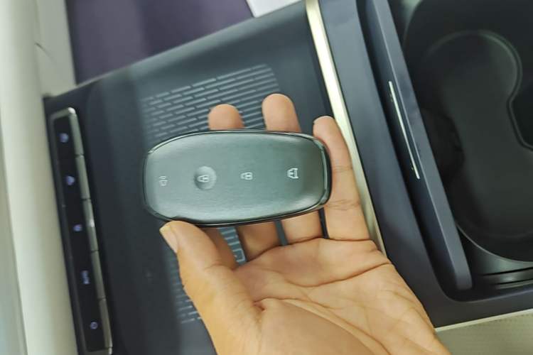 Used Buick L7 2025 Model Aivia Vehicle Key