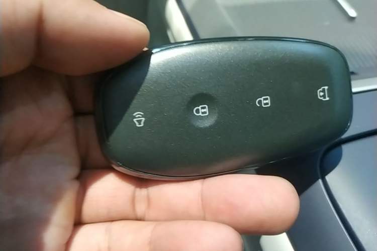 Used Buick L7 2025 Model Aivia Vehicle Key