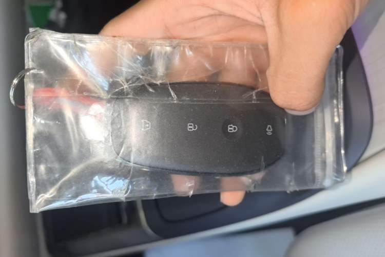 Used Buick L7 2025 Model Luxury Leisure Smart Driving Edition Vehicle Key