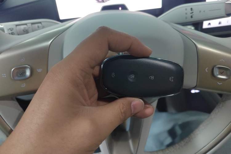 Used Buick L7 2025 Model Aivia Vehicle Key