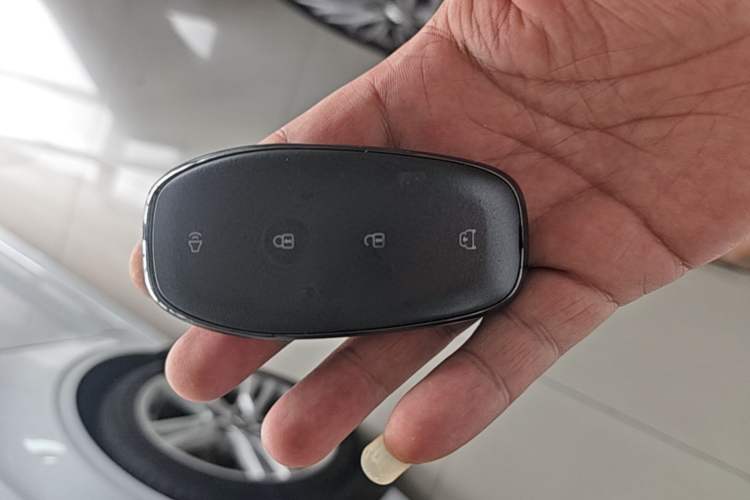 Used Buick L7 2025 Model Aivia Vehicle Key