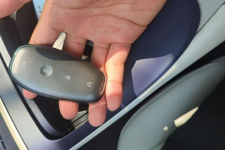 Used Buick L7 2025 Model Aivia Vehicle Key