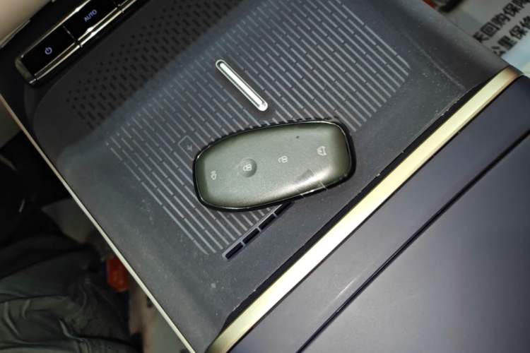 Used Buick L7 2025 Model Aivia Vehicle Key