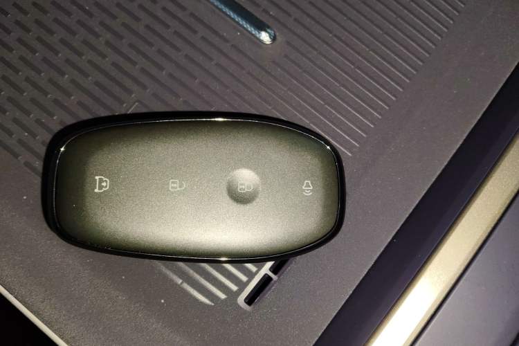 Used Buick L7 2025 Model Aivia Vehicle Key
