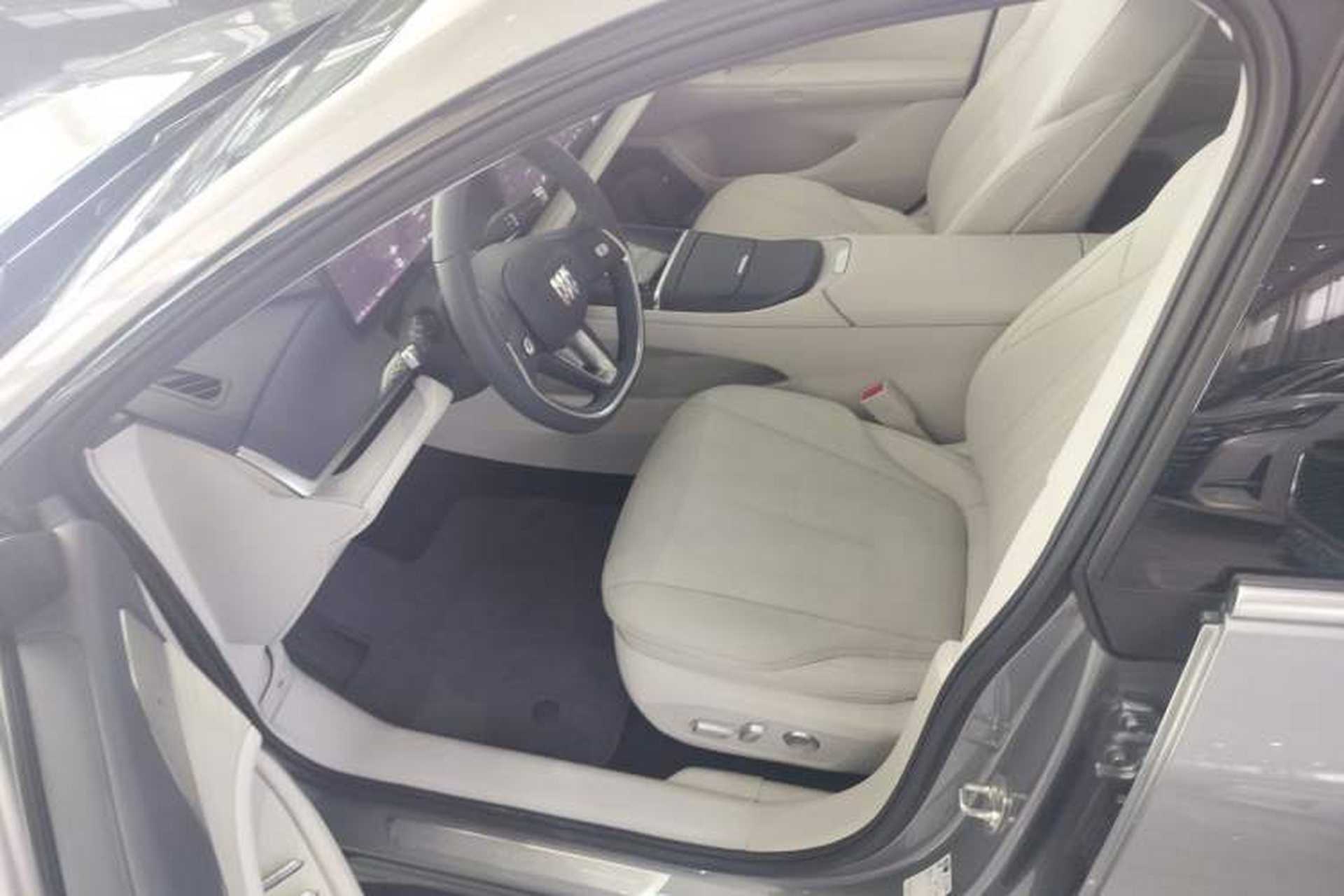 Used Buick L7 2025 Model Luxury Leisure Smart Driving Edition Driver Seat
