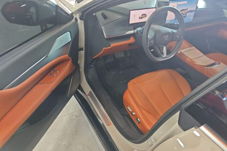 Used Buick L7 2025 Model Luxury Edition Driver Seat