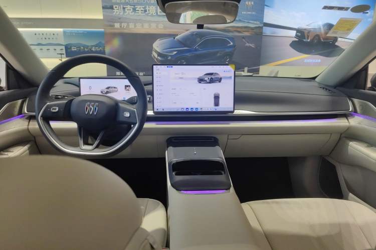 Used Buick L7 2025 Model Luxury Edition Interior 1