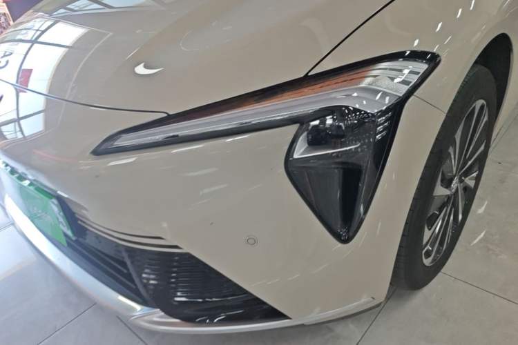 Used Buick L7 2025 Model Luxury Edition Left Front Headlight