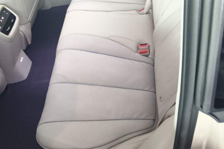 Used Buick L7 2025 Model Aivia Left Rear Seat