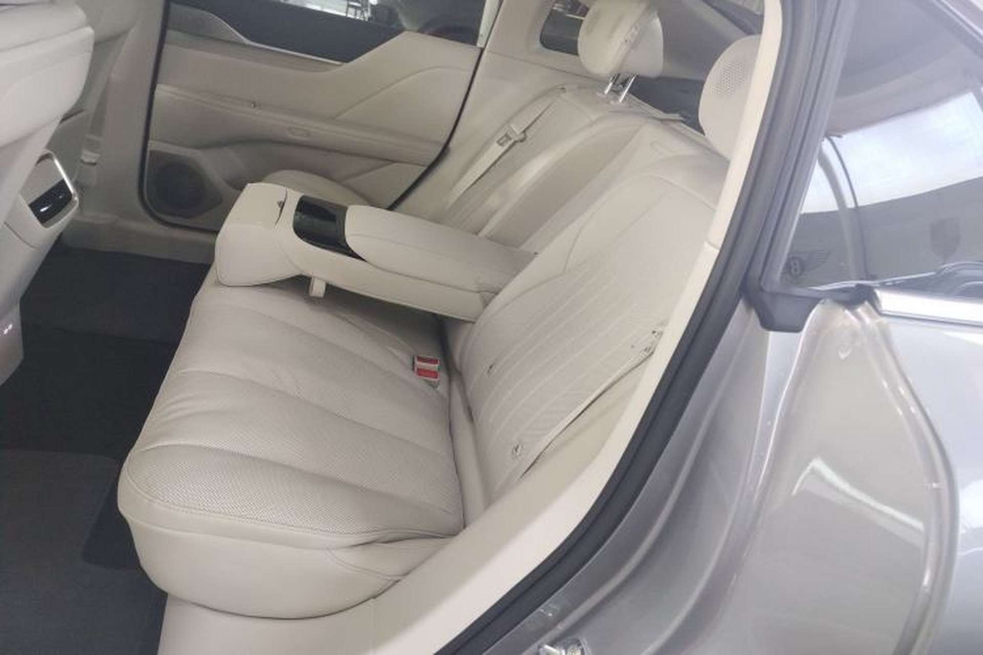 Used Buick L7 2025 Model Luxury Leisure Smart Driving Edition Left Rear Seat