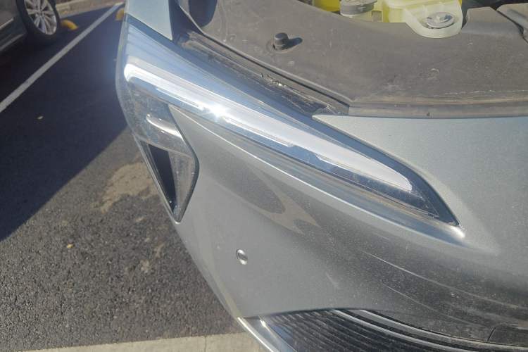 Used Buick L7 2025 Model Aivia Right Front Headlight