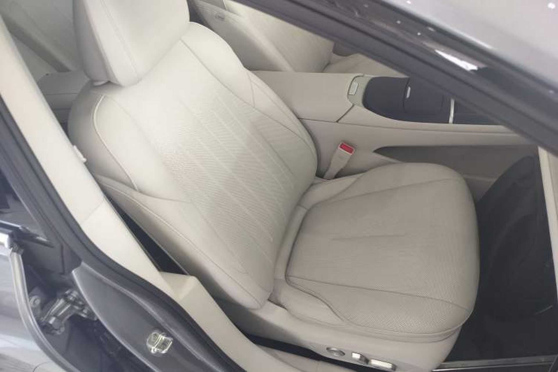 Used Buick L7 2025 Model Luxury Leisure Smart Driving Edition Right Front Seat