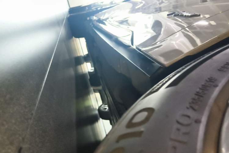 Used Buick L7 2025 Model Aivia Right Side Sill