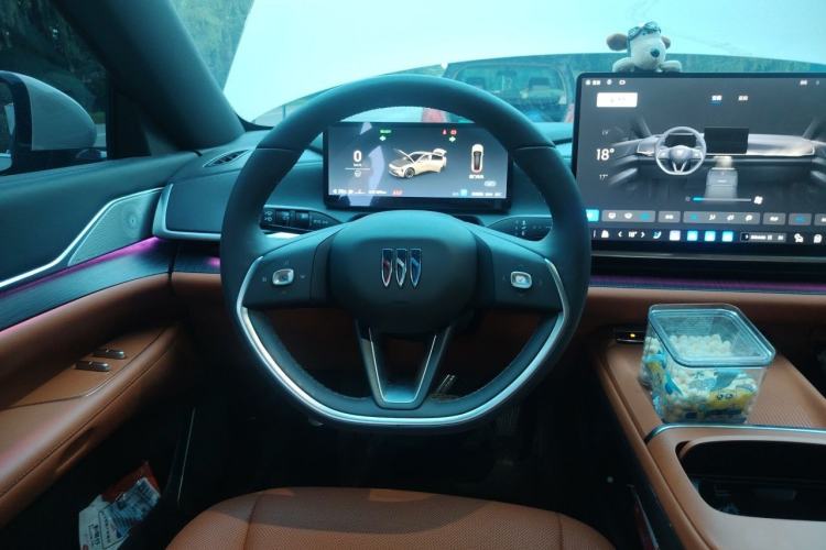 Used Buick L7 2025 Model Luxury Edition Steering Wheel