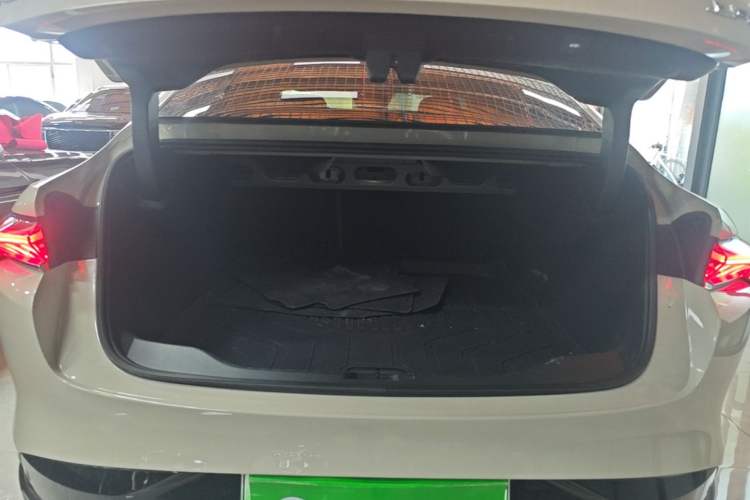 Used Buick L7 2025 Model Luxury Edition Trunk