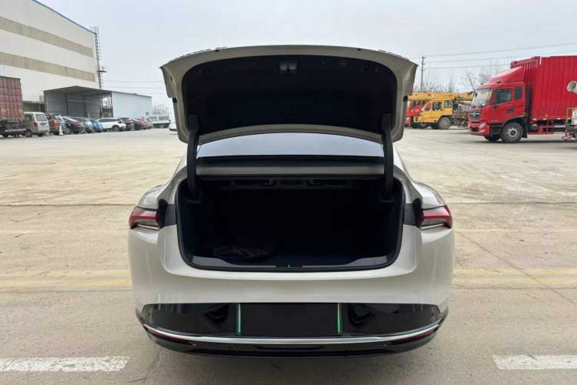 Used Buick L7 2025 Model Luxury Edition Trunk