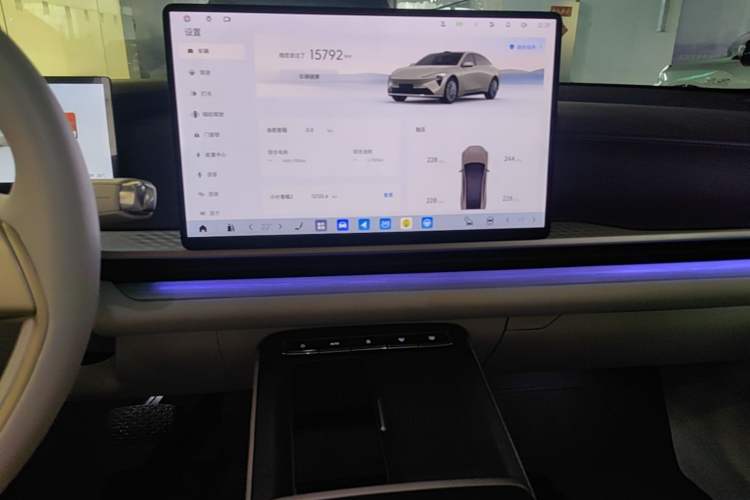 Used Buick L7 2025 Model Aivia Audio And AC Panel