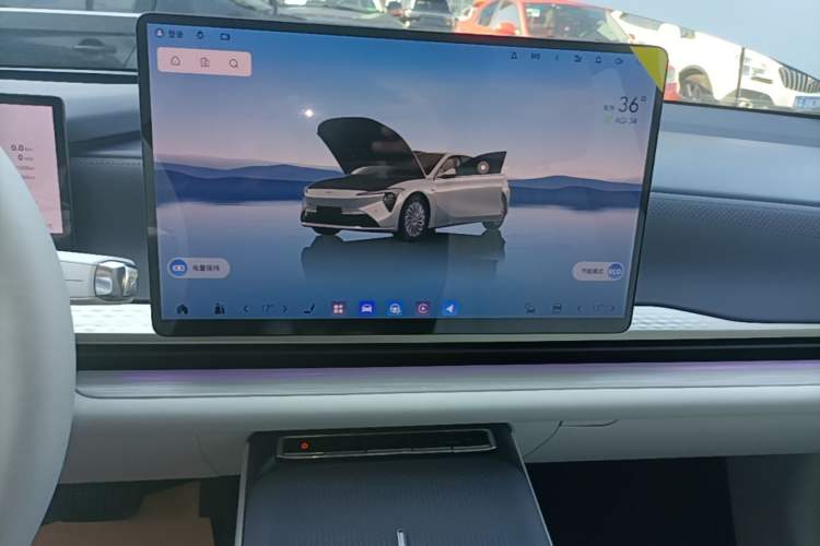 Used Buick L7 2025 Model Aivia Audio And AC Panel