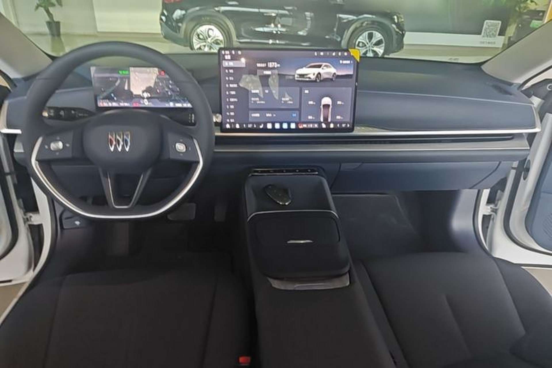 Used Buick L7 2025 Model Prestige Edition Center Console