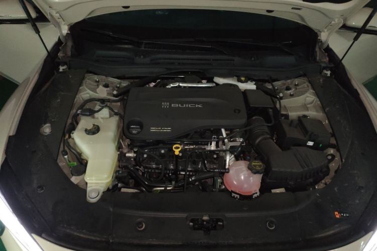 Used Buick L7 2025 Model Prestige Edition Engine Bay