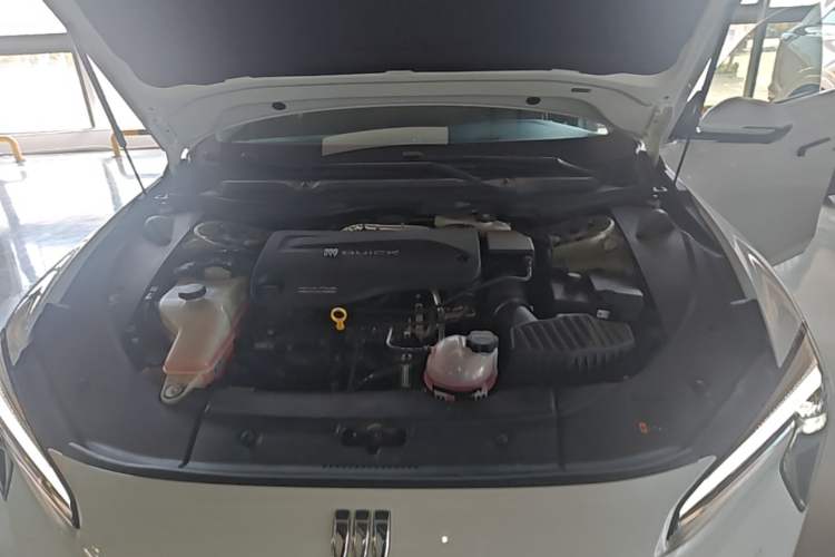 Used Buick L7 2025 Model Prestige Edition Engine Bay