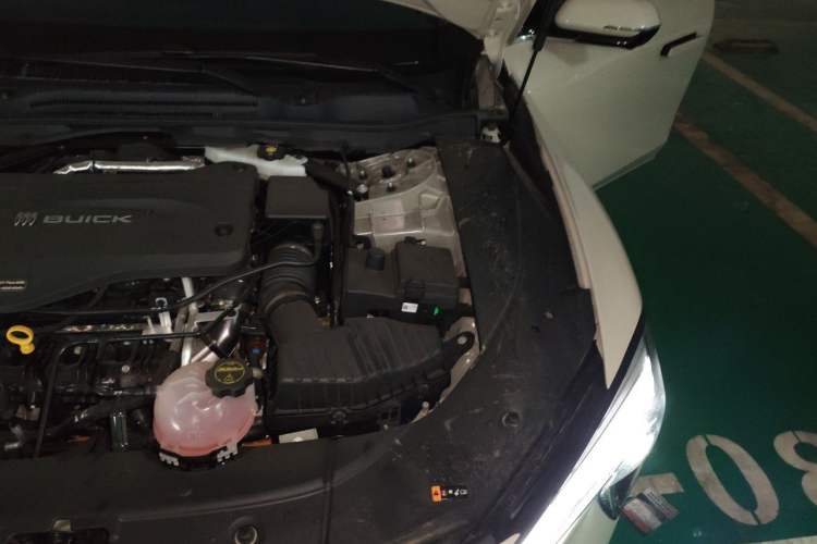 Used Buick L7 2025 Model Prestige Edition Engine Bay Left