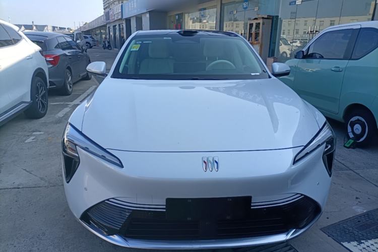 Used Buick L7 2025 Model Aivia Front