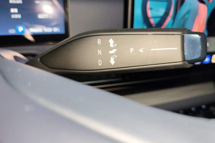Used Buick L7 2025 Model Prestige Edition Gear Lever