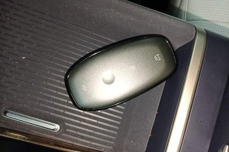 Used Buick L7 2025 Model Aivia Interior 1