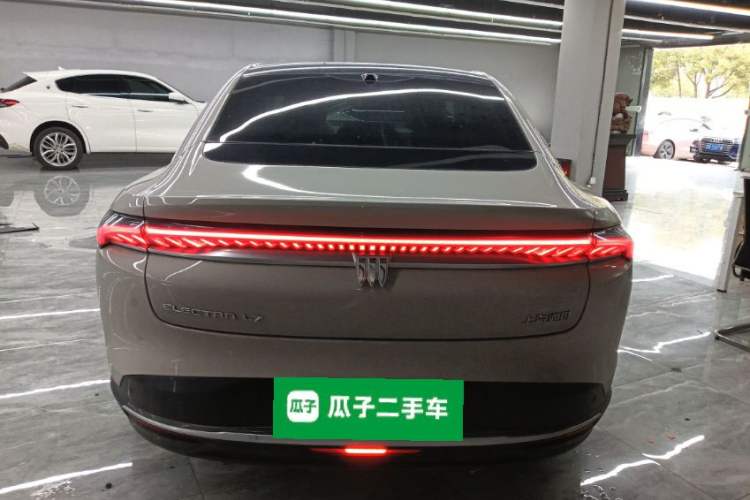 Used Buick L7 2025 Model Aivia Rear