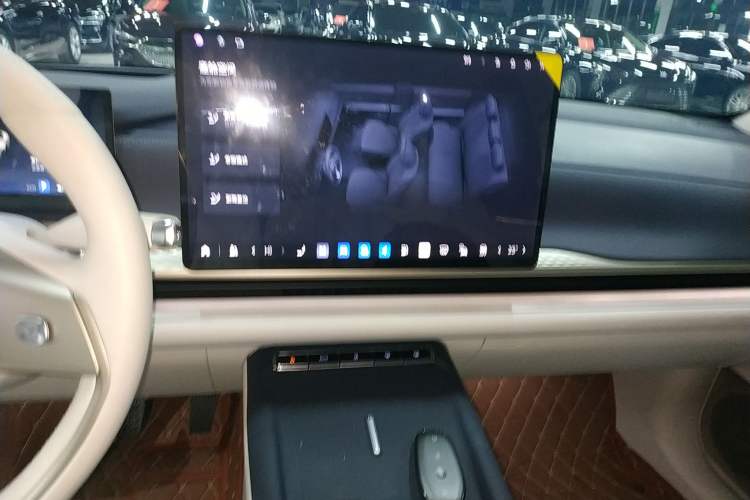 Used Buick L7 2025 Model Aivia Audio And AC Panel
