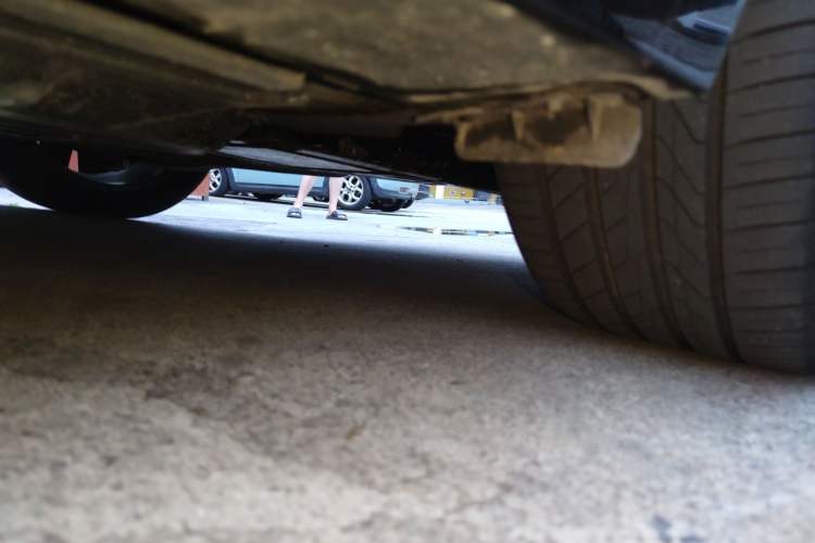 Used Buick L7 2025 Model Luxury Edition Chassis Front Left