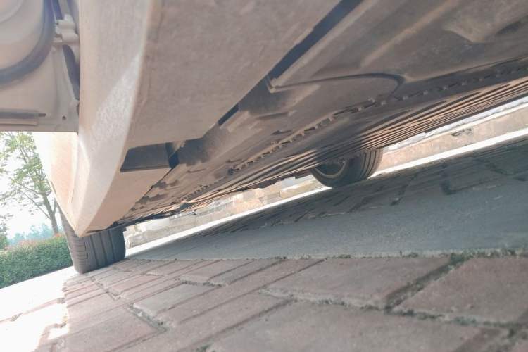 Used Buick L7 2025 Model Aivia Chassis Rear Left
