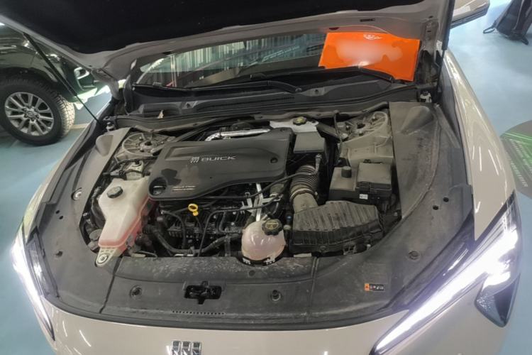 Used Buick L7 2025 Model Luxury Leisure Smart Driving Edition Engine Bay