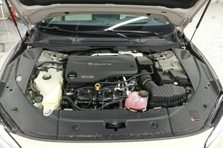 Used Buick L7 2025 Model Aivia Engine Bay