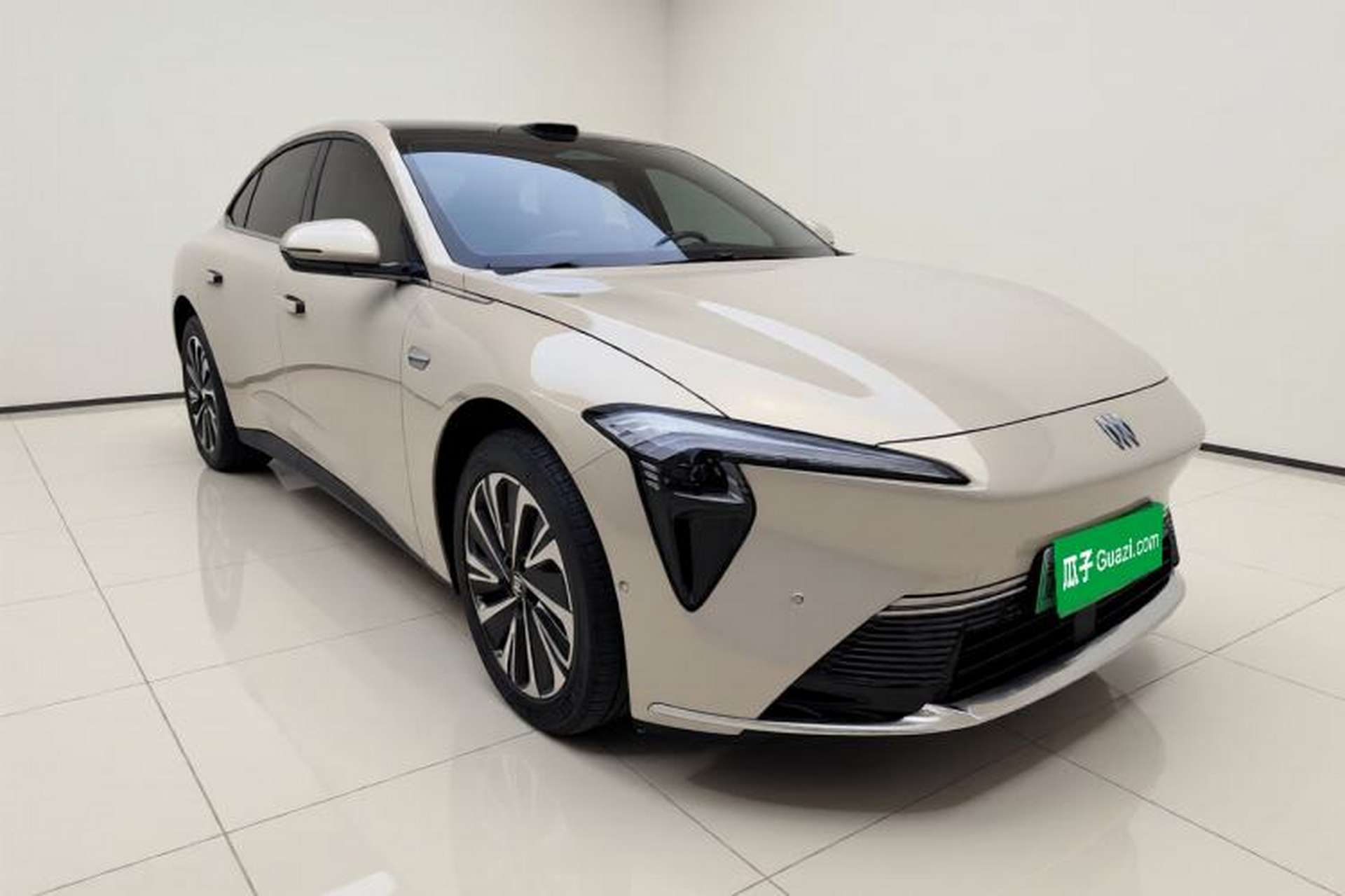 Used Buick L7 2025 Model Luxury Leisure Smart Driving Edition Exterior 2