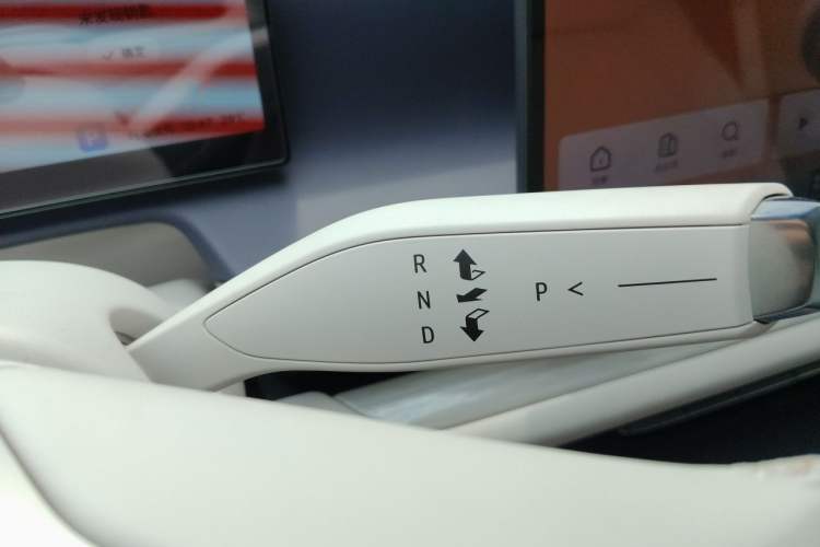 Used Buick L7 2025 Model Aivia Gear Lever