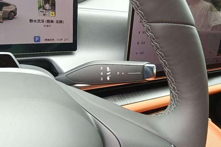 Used Buick L7 2025 Model Luxury Leisure Smart Driving Edition Gear Lever