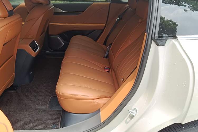 Used Buick L7 2025 Model Luxury Leisure Smart Driving Edition Left Rear Seat