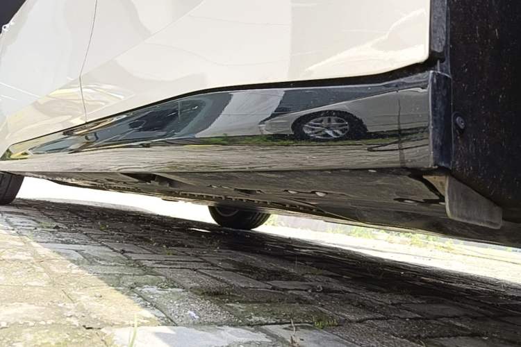 Used Buick L7 2025 Model Luxury Leisure Smart Driving Edition Left Side Sill