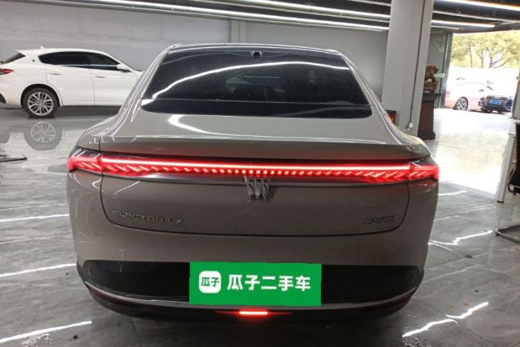 Used Buick L7 2025 Model Aivia Rear