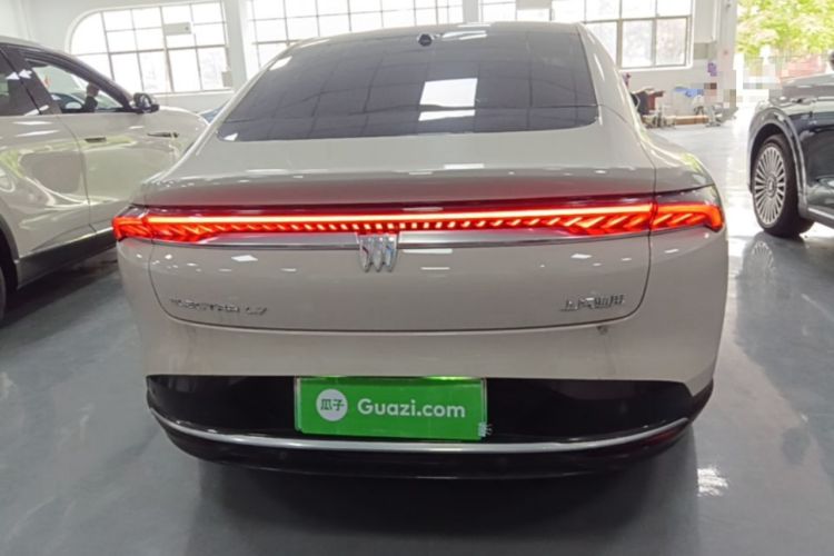 Used Buick L7 2025 Model Aivia Rear