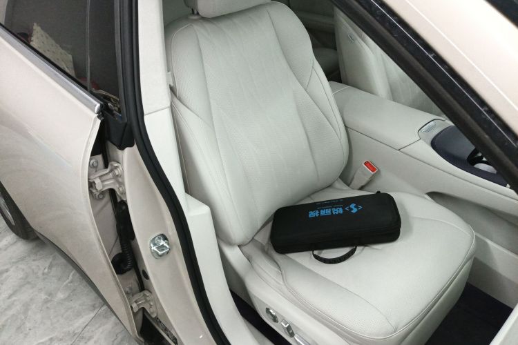 Used Buick L7 2025 Model Aivia Right Front Seat