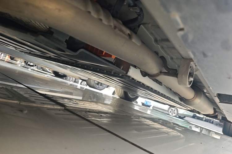 Used Buick L7 2025 Model Aivia Right Side Sill
